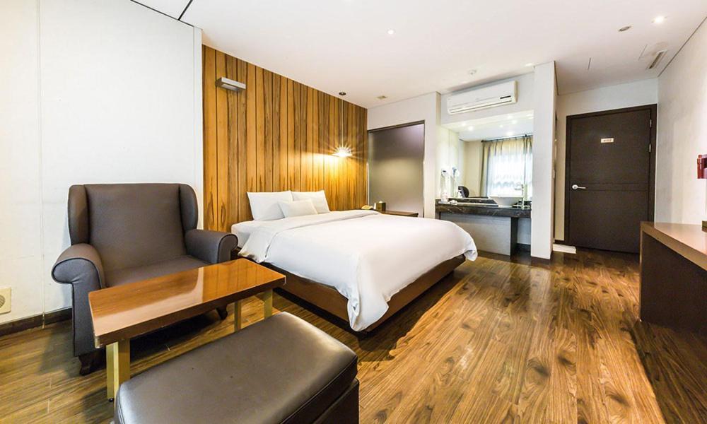 Yeongdeungpo Lifestyle F Hotel ソウル特別市 エクステリア 写真